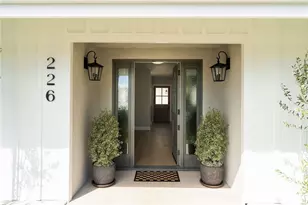 226 Santa Isabel Ave, Costa Mesa, CA 92627 - Photo 5