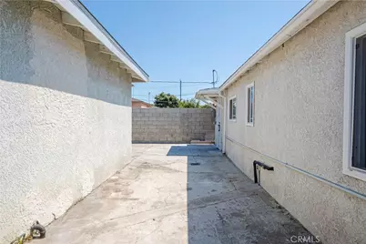 1627 Broad Avenue, Wilmington, CA 90744 - Photo 21