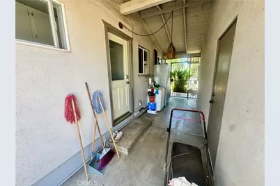 2390 Gloucester, Riverside, CA 92506 - Photo 31
