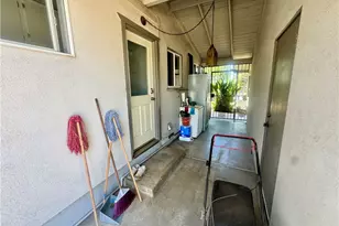 2390 Gloucester, Riverside, CA 92506 - Photo 31