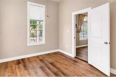 737 E 47th Street, Los Angeles, CA 90011 - Photo 23