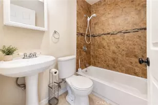 737 E 47th St, Los Angeles, CA 90011 - Photo 25