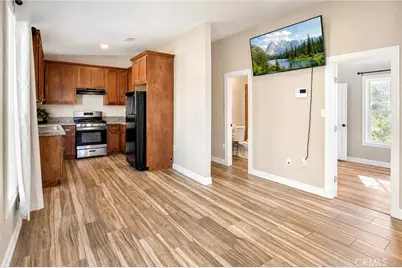 737 E 47th Street, Los Angeles, CA 90011 - Photo 17