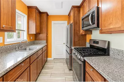737 E 47th Street, Los Angeles, CA 90011 - Photo 39