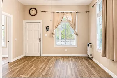 737 E 47th Street, Los Angeles, CA 90011 - Photo 21