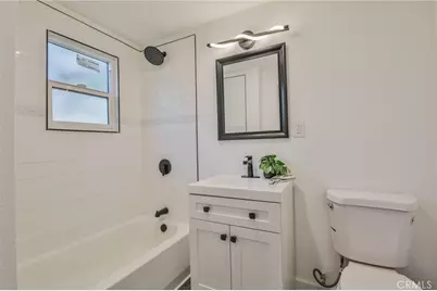 1301 W 46th, Los Angeles, CA 90037 - Photo 25