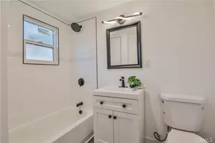 1301 W 46th, Los Angeles, CA 90037 - Photo 25