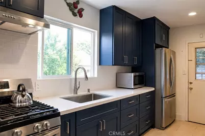 10239 Garfield, South Gate, CA 90280 - Photo 11