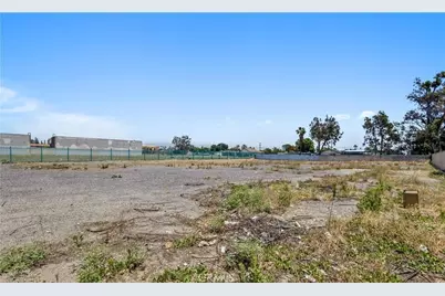 9491 Sierra Avenue, Fontana, CA 92335 - Photo 7