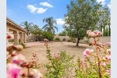 15393 Holly Drive, Fontana, CA 92335 - Photo 23