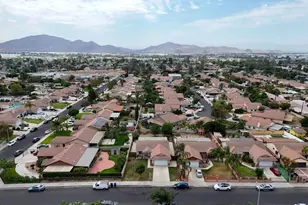 15393 Holly Dr, Fontana, CA 92335 - Photo 27