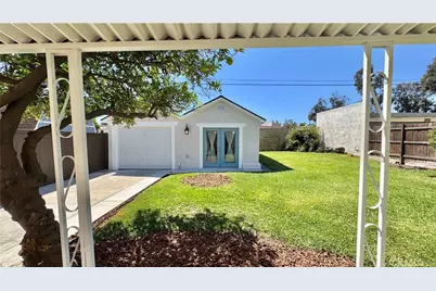 2413 S Victoria, Los Angeles, CA 90016 - Photo 17