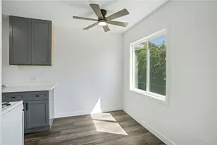 925 W 84th, Los Angeles, CA 90044 - Photo 31