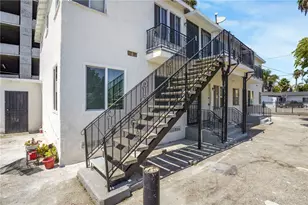 925 W 84th, Los Angeles, CA 90044 - Photo 5