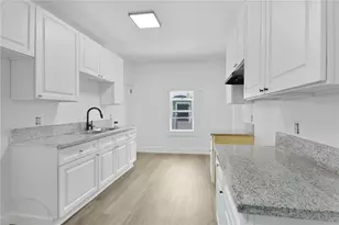 925 W 84th, Los Angeles, CA 90044 - Photo 13