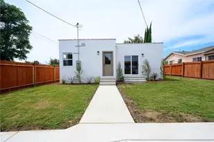 12126 Ainsworth St, Los Angeles, CA 90044 - Photo 25