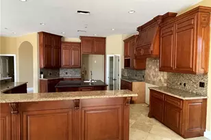 10040 Mattock Ave, Downey, CA 90240 - Photo 5