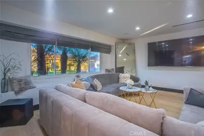 8524 Suva, Downey, CA 90240 - Photo 9