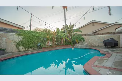 8524 Suva, Downey, CA 90240 - Photo 67