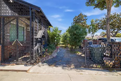 5017 Harbor, Commerce, CA 90040 - Photo 5