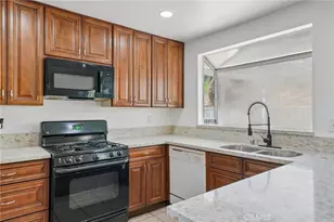 2320 W Sunrise Dr, Rialto, CA 92377 - Photo 21