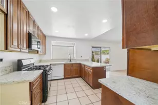 2320 W Sunrise Dr, Rialto, CA 92377 - Photo 19