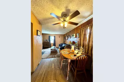 823 E 102nd, Los Angeles, CA 90002 - Photo 13
