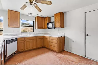 8885 Corto Road, Apple Valley, CA 92308 - Photo 23