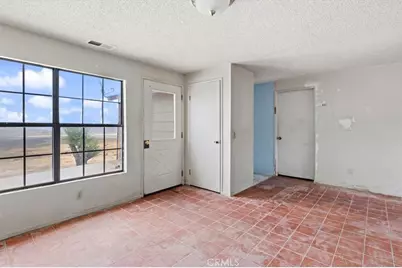 8885 Corto Road, Apple Valley, CA 92308 - Photo 5