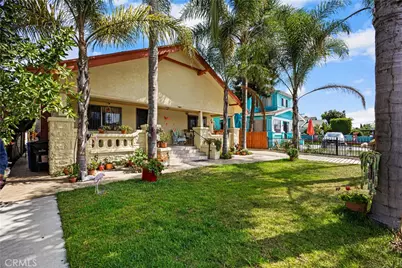 707 W 49th Street, Los Angeles, CA 90037 - Photo 35
