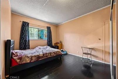 707 W 49th Street, Los Angeles, CA 90037 - Photo 27