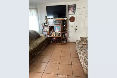 705 Matthisen Circle, Compton, CA 90220 - Photo 7