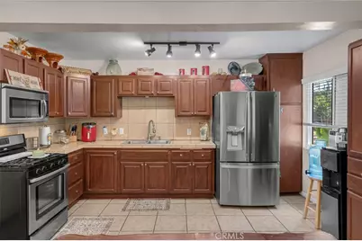 394 S Eucalyptus, Rialto, CA 92376 - Photo 17