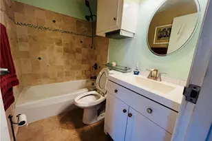 230 Linden Ave, Long Beach, CA 90802 - Photo 13