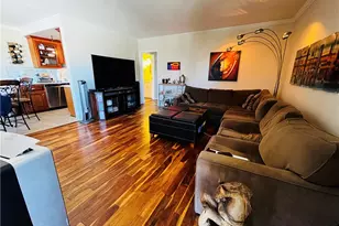 230 Linden Ave, Long Beach, CA 90802 - Photo 3