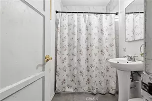 1438 S Woods, Los Angeles, CA 90022 - Photo 35