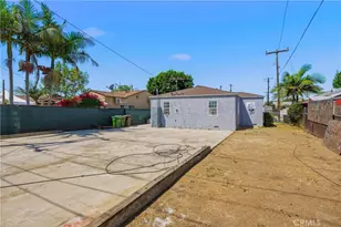 2114 N Bahama Ave, Los Angeles, CA 90059 - Photo 13