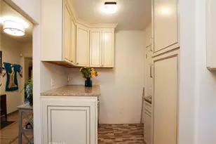 404 N Vinedo Ave, Pasadena, CA 91107 - Photo 9