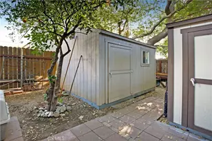 404 N Vinedo Ave, Pasadena, CA 91107 - Photo 23