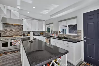 6754 S Garth, Los Angeles, CA 90056 - Photo 11