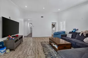 6754 S Garth, Los Angeles, CA 90056 - Photo 33