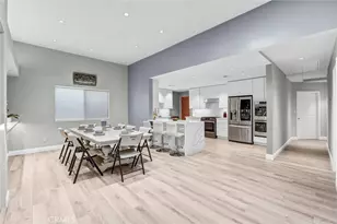 15012 Wyandotte, Los Angeles, CA 91405 - Photo 33
