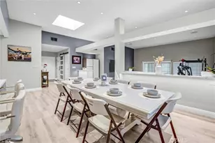 15012 Wyandotte, Los Angeles, CA 91405 - Photo 37