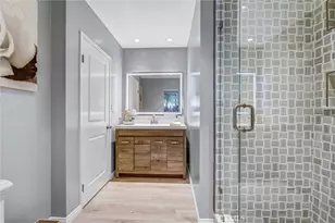 15012 Wyandotte, Los Angeles, CA 91405 - Photo 5