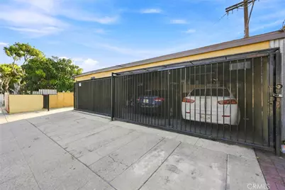 5115 Loma Vista, Maywood, CA 90270 - Photo 3