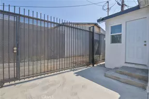 1471 E 41st, Los Angeles, CA 90011 - Photo 25