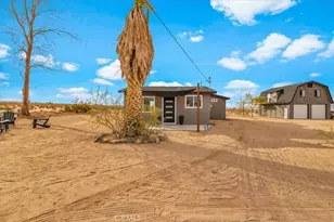 70424 Cielito, 29 Palms MCB, CA 92277 - Photo 3