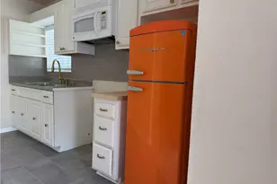 8995 Alexander, South Gate, CA 90280 - Photo 5