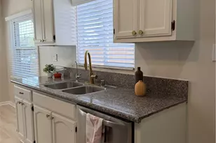 8995 Alexander, South Gate, CA 90280 - Photo 7