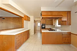 8635 Muller, Downey, CA 90241 - Photo 11